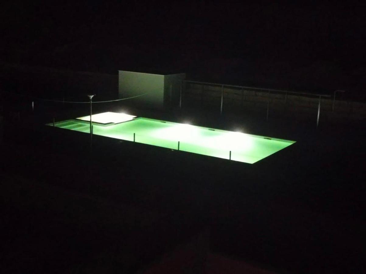 Precioso Piso Monzon Terraza, Parking,Piscina,Zona De Juegos Luaran gambar