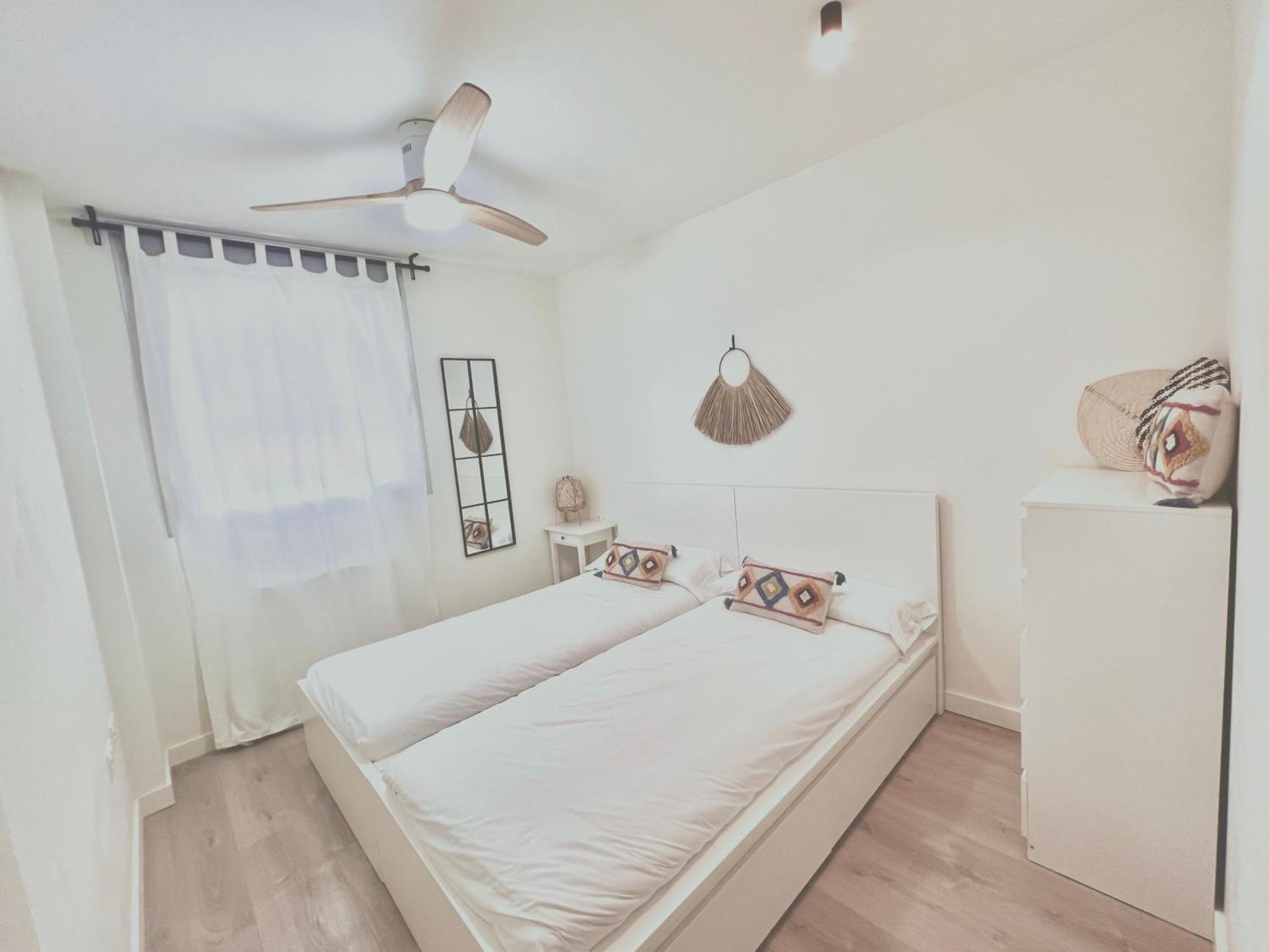 Precioso Piso Monzon Terraza, Parking,Piscina,Zona De Juegos Luaran gambar